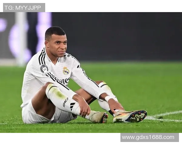 足球明星搞笑瞬间合集男士版曝光引发网友热议与欢笑